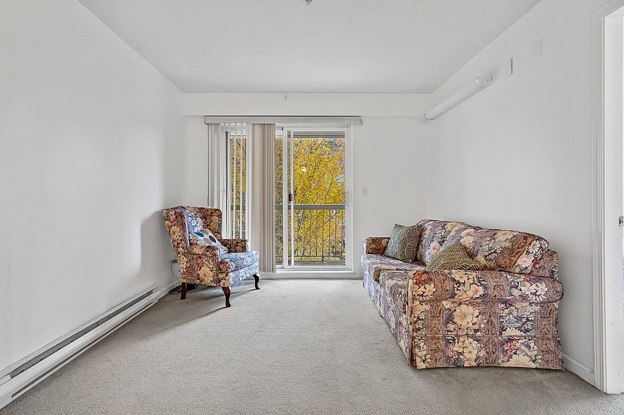 211 3624 Fraser Street Vancouver, BC - 6