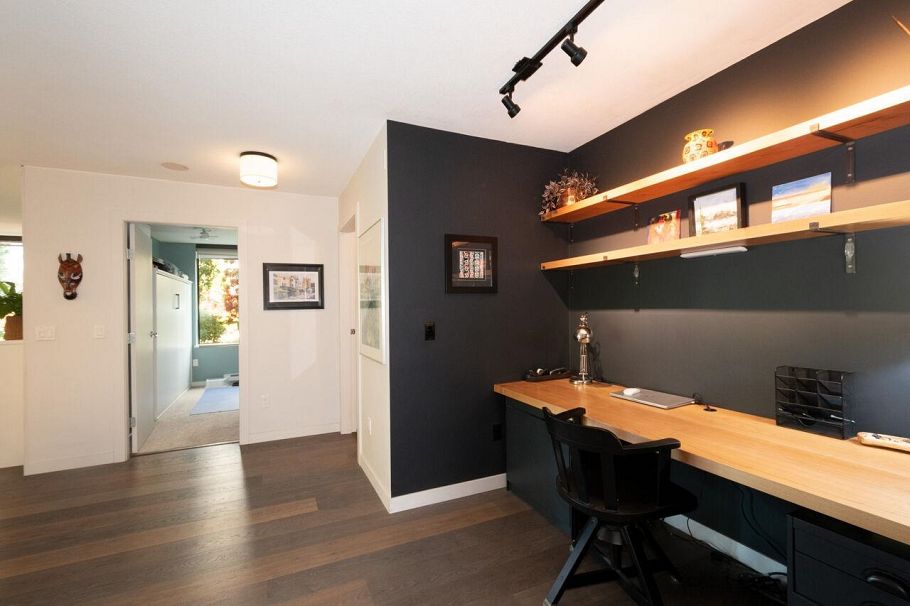 308 683 W Victoria Park North Vancouver, BC - 19