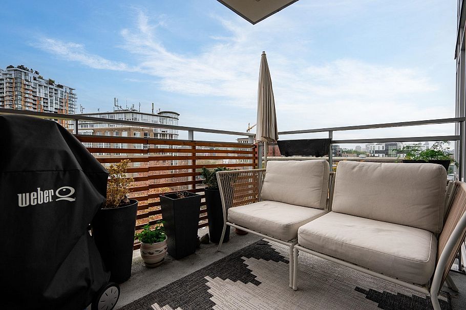 709 2321 Scotia Street Vancouver, BC - 28