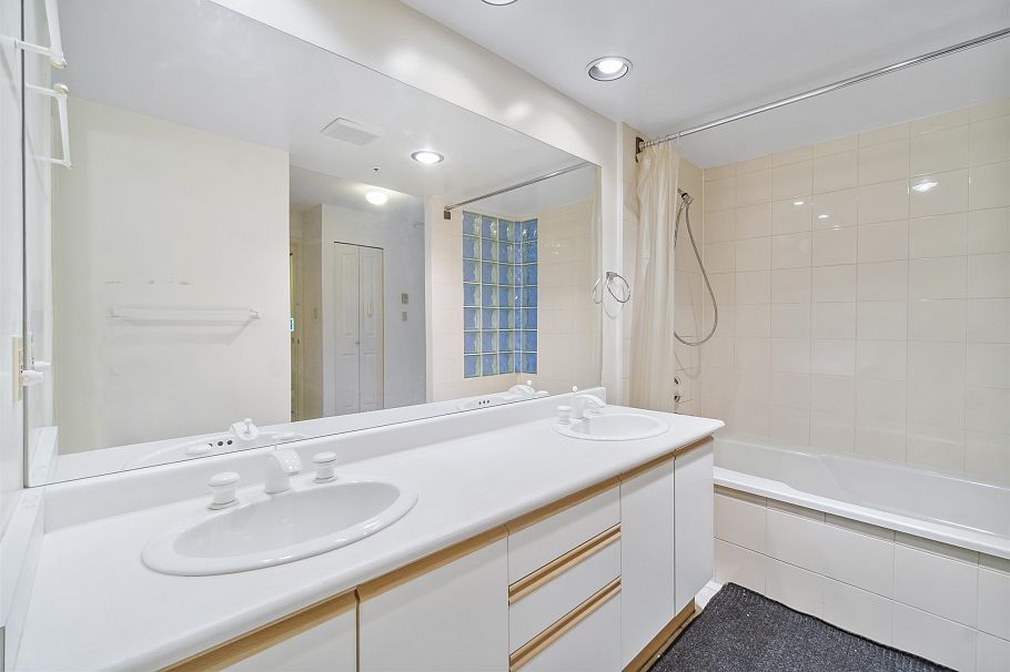 311 1859 Spyglass Place Vancouver, BC - 18