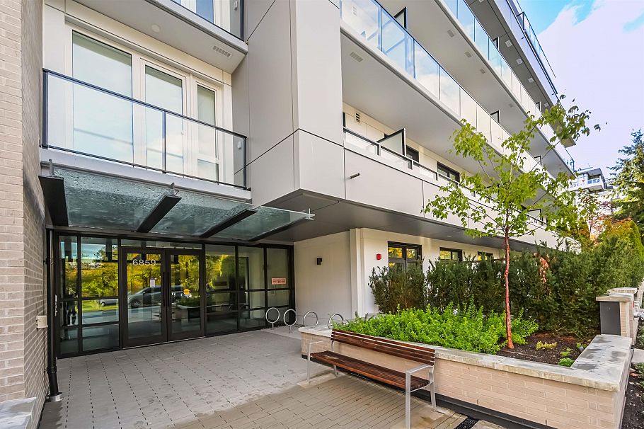 303 6859 Cambie Street Vancouver, BC - 4
