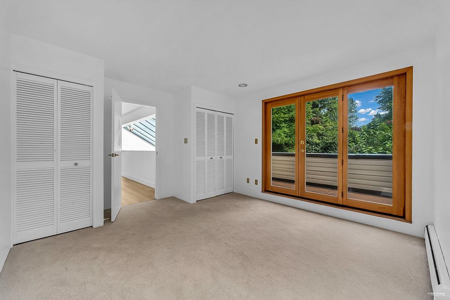 2901 Allan Road North Vancouver, BC - 24