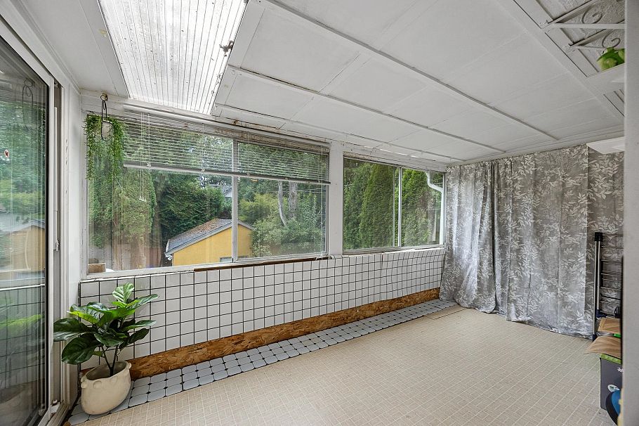 4054 W 31st Avenue Vancouver, BC - 22