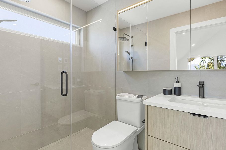 1 4422 W 6th Avenue Vancouver, BC - 29