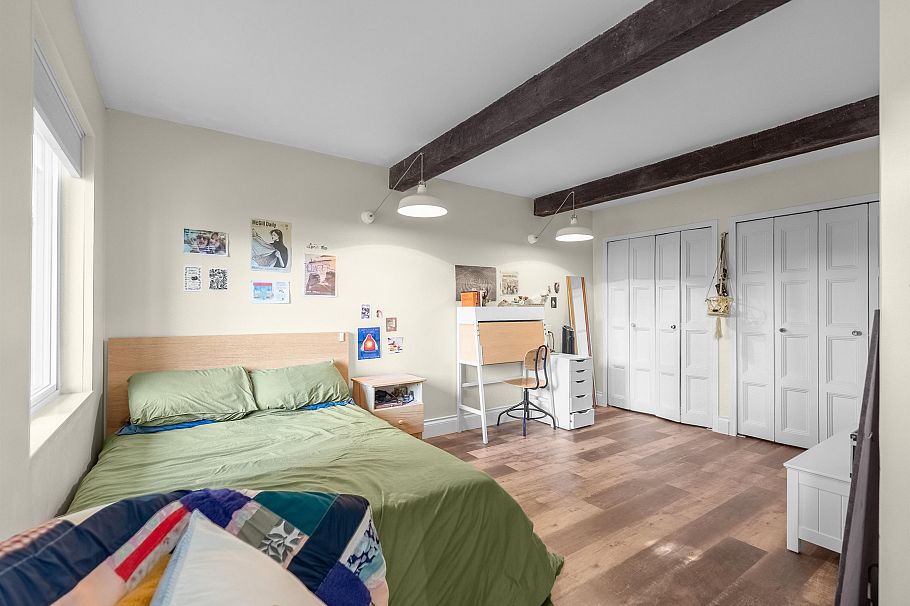 324 E 24th Street North Vancouver, BC - 20