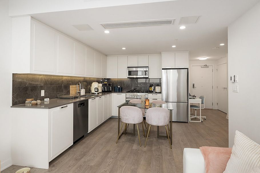 1705 1401 Hunter Street North Vancouver, BC - 5