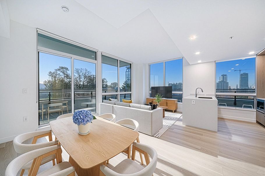 503 5212 Cambie Street Vancouver, BC - 1