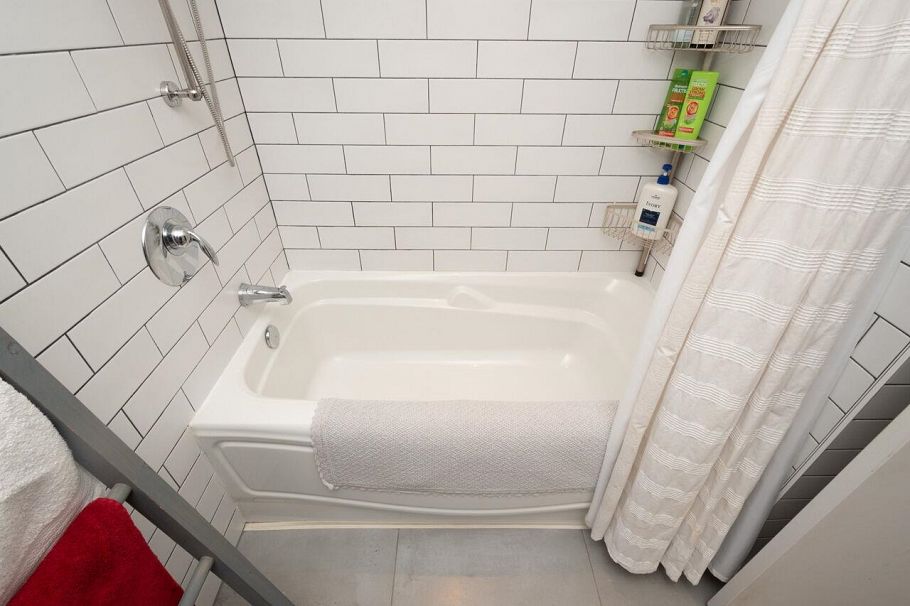 308 683 W Victoria Park North Vancouver, BC - 28