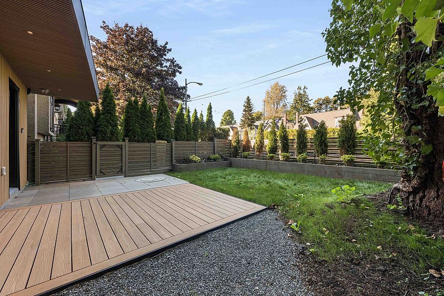 1 2626 W 41st Avenue Vancouver, BC - 22