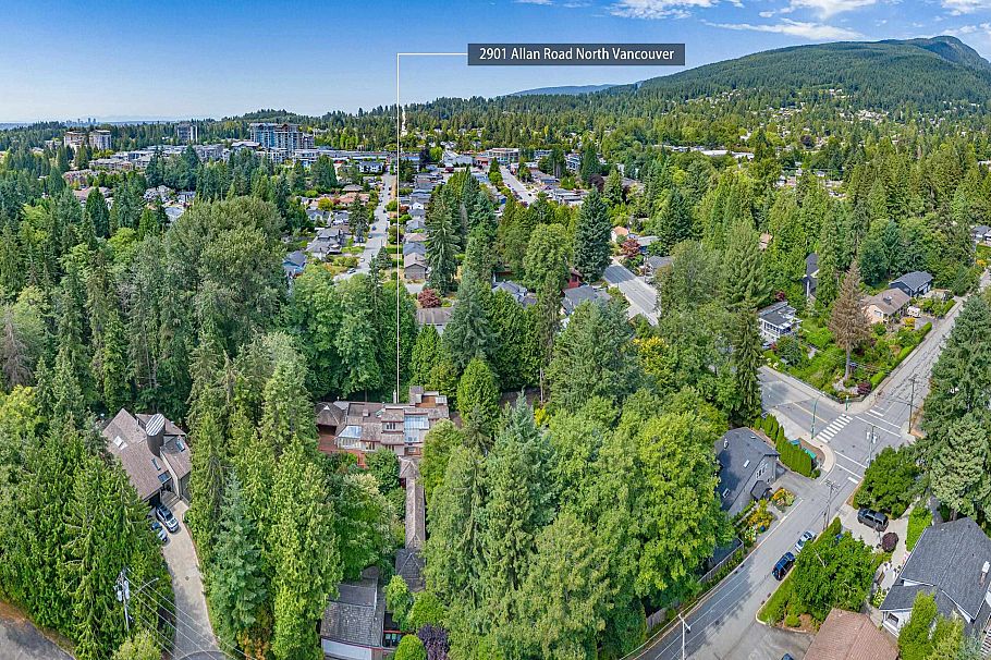 2901 Allan Road North Vancouver, BC - 40