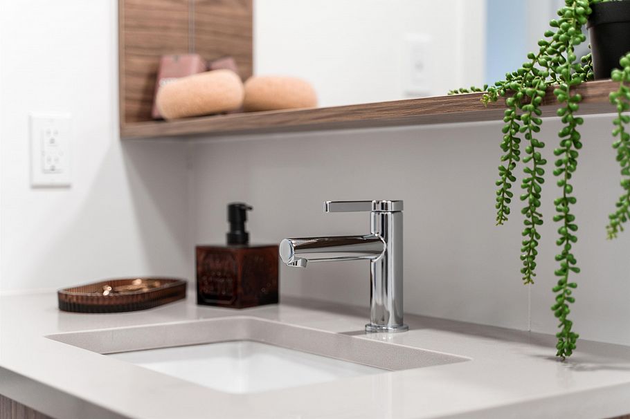 204 2419 Grant Street Vancouver, BC - 26