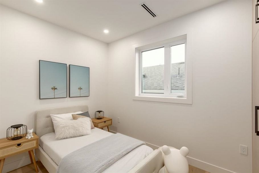 2 2658 Dundas Street Vancouver, BC - 24