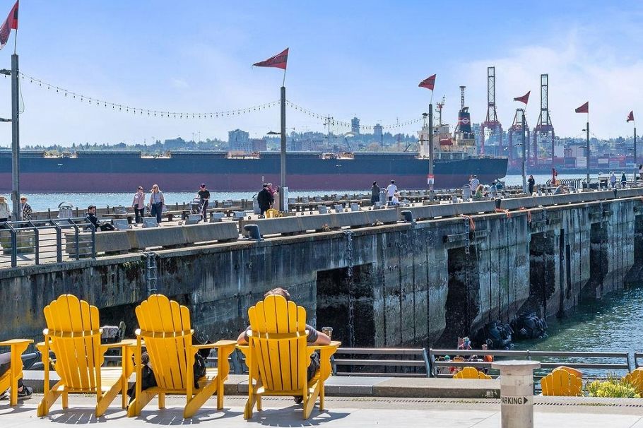 602 162 Victory Ship Way North Vancouver, BC - 18