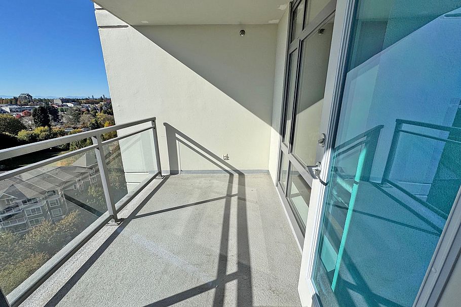 1401 3660 Vanness Avenue Vancouver, BC - 9