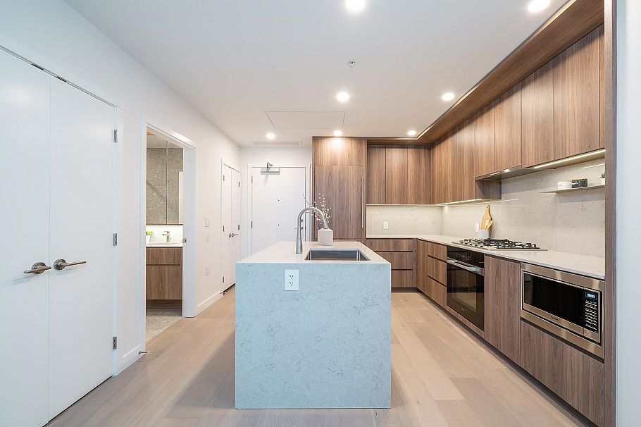 501 5212 Cambie Street Vancouver, BC - 9