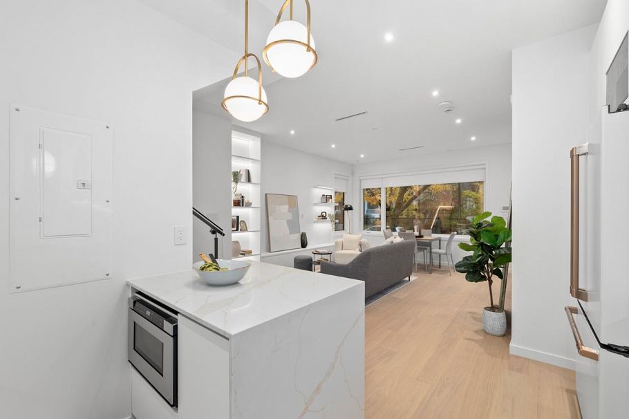 683 W 18th Avenue Vancouver, BC - 16