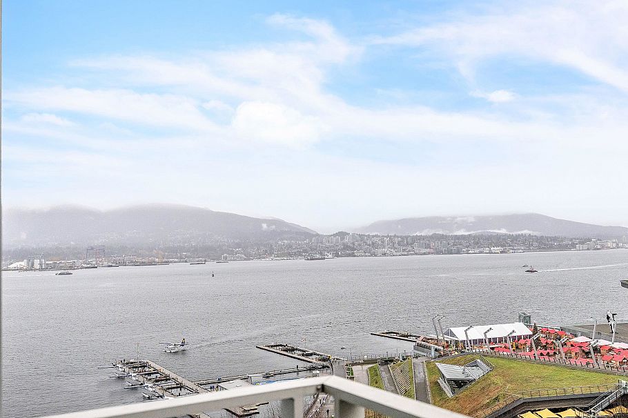 1103 1139 W Cordova Street Vancouver, BC - 3