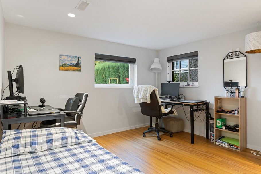 2125 E 5th Avenue Vancouver, BC - 27