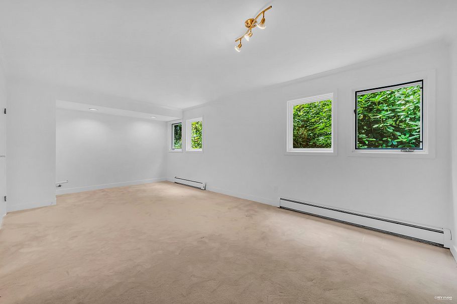 2901 Allan Road North Vancouver, BC - 13