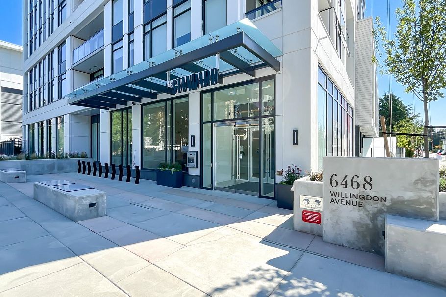 2406 6468 Willingdon Avenue Burnaby, BC - 2