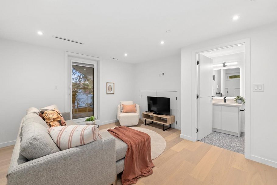 683 W 18th Avenue Vancouver, BC - 28