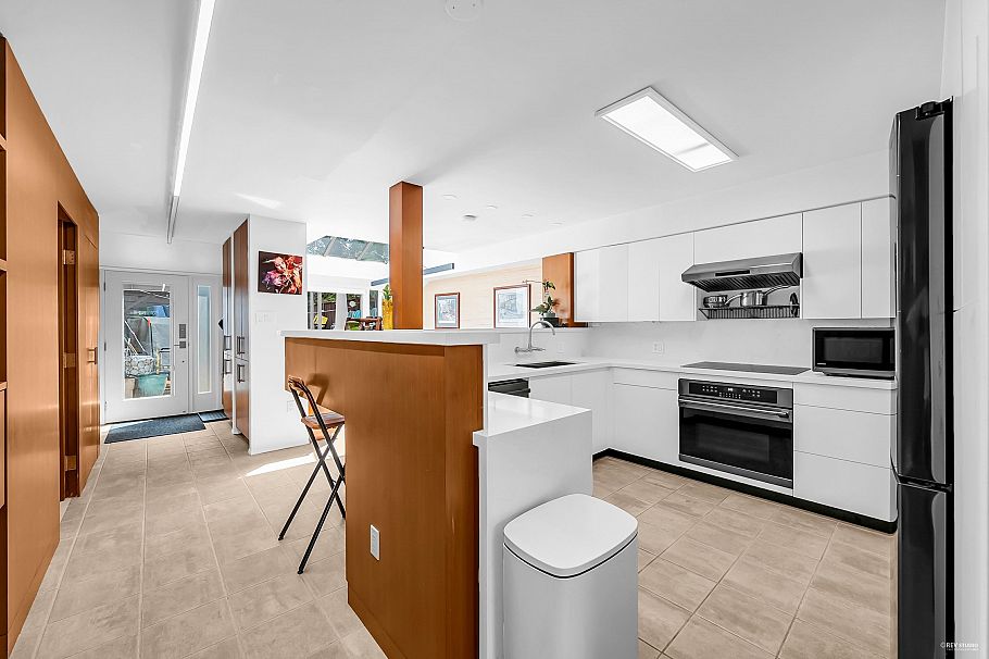 1106 Ironwork Passage Vancouver, BC - 15