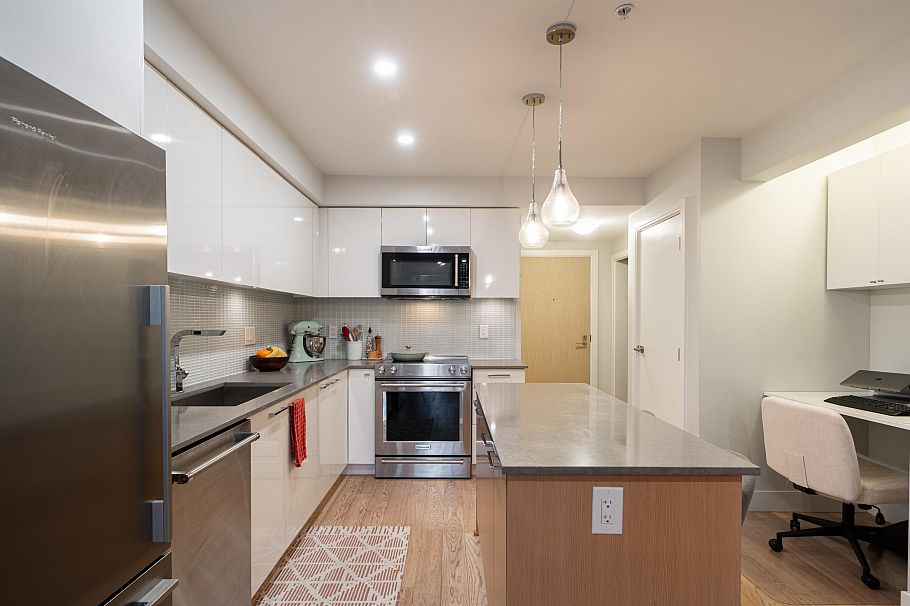 209 233 Kingsway Vancouver, BC - 5