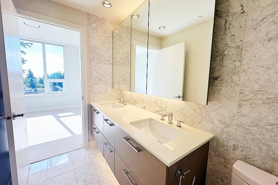 908 5410 Shortcut Road Vancouver, BC - 18