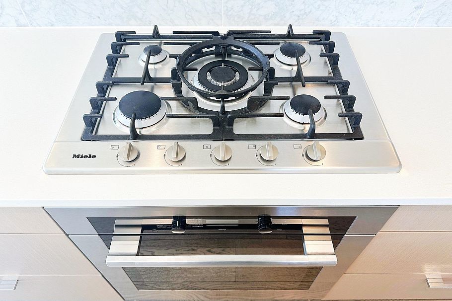 908 5410 Shortcut Road Vancouver, BC - 12