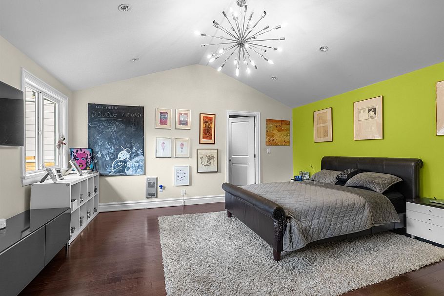 324 E 24th Street North Vancouver, BC - 13