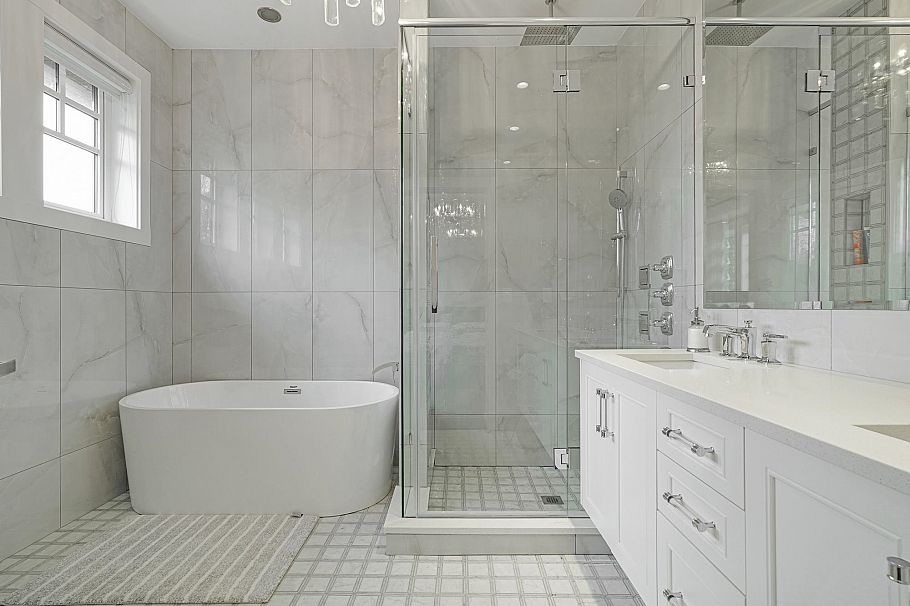 1895 W 60th Avenue Vancouver, BC - 16