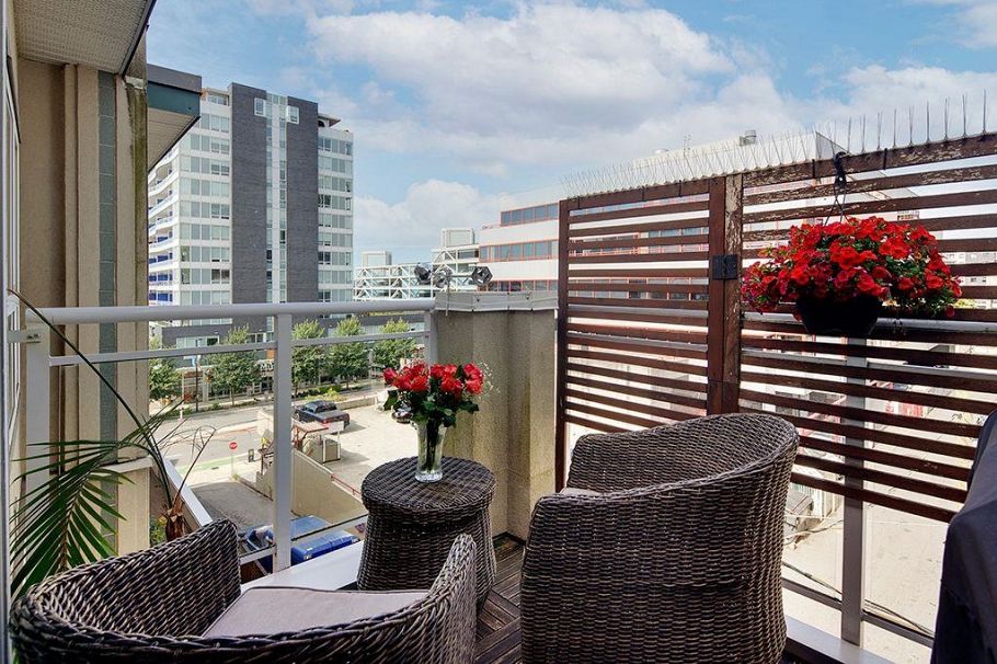 411 108 W Esplanade Avenue North Vancouver, BC - 24