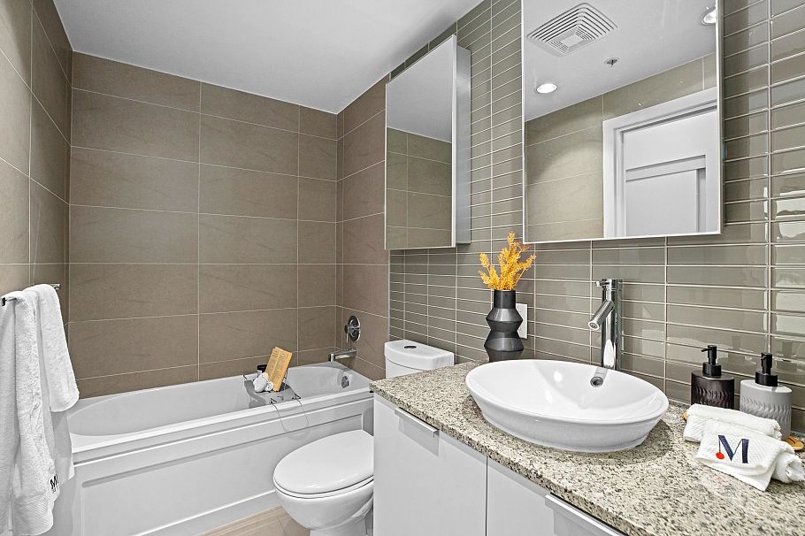 3501 128 W Cordova Street Vancouver, BC - 22