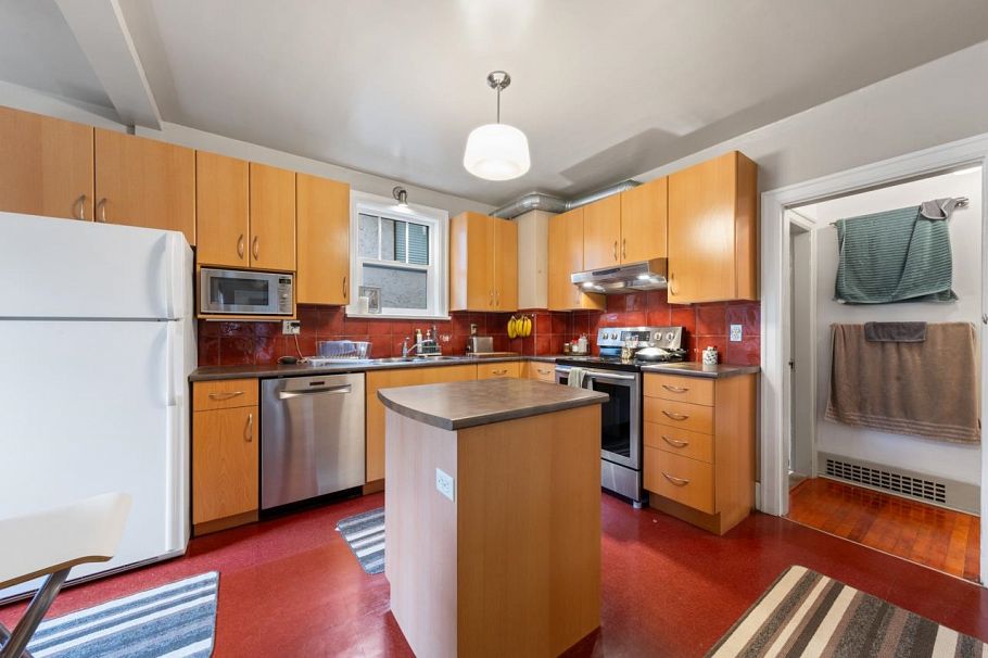 2125 E 5th Avenue Vancouver, BC - 10