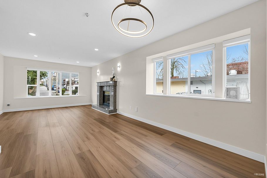 719 E 27th Avenue Vancouver, BC - 7