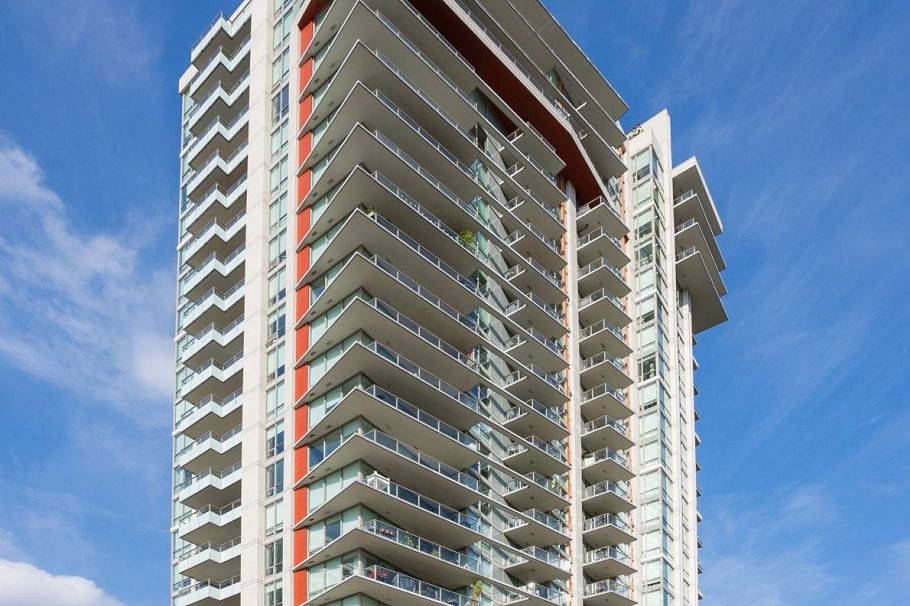 1702 1550 Fern Street North Vancouver, BC - 2