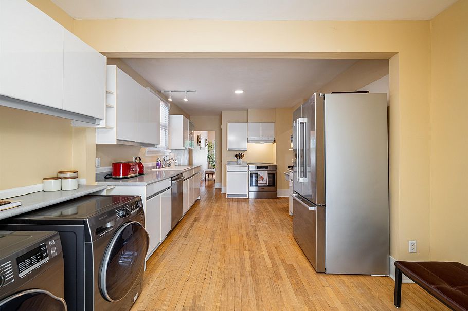 4343 11th Avenue Vancouver, BC - 10