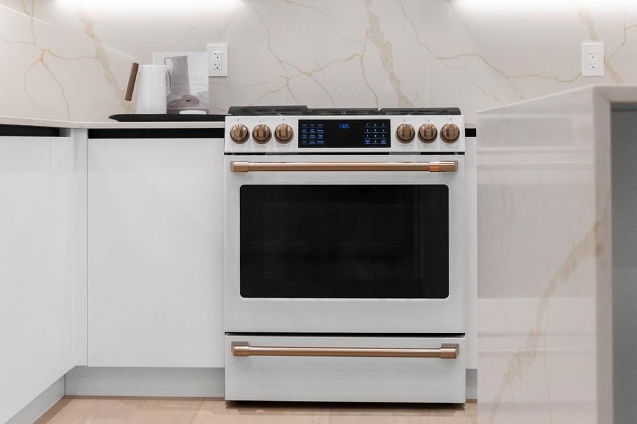 683 W 18th Avenue Vancouver, BC - 14