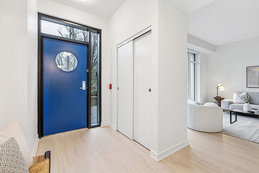 TH1431 Hunter Street North Vancouver, BC - 2