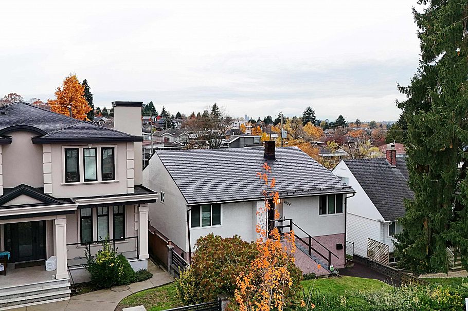 3554 Haida Drive Vancouver, BC - 2