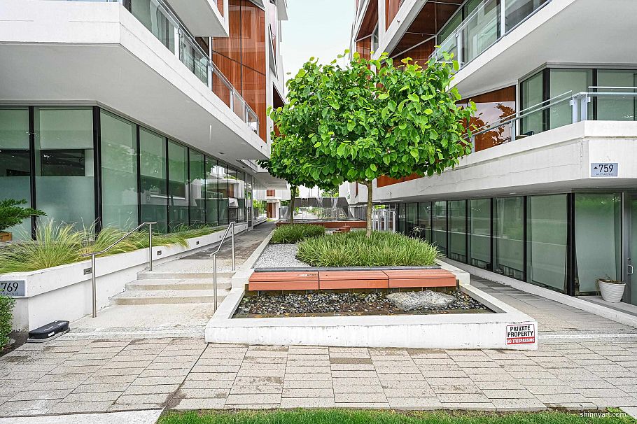 601 5699 Baillie Street Vancouver, BC - 2