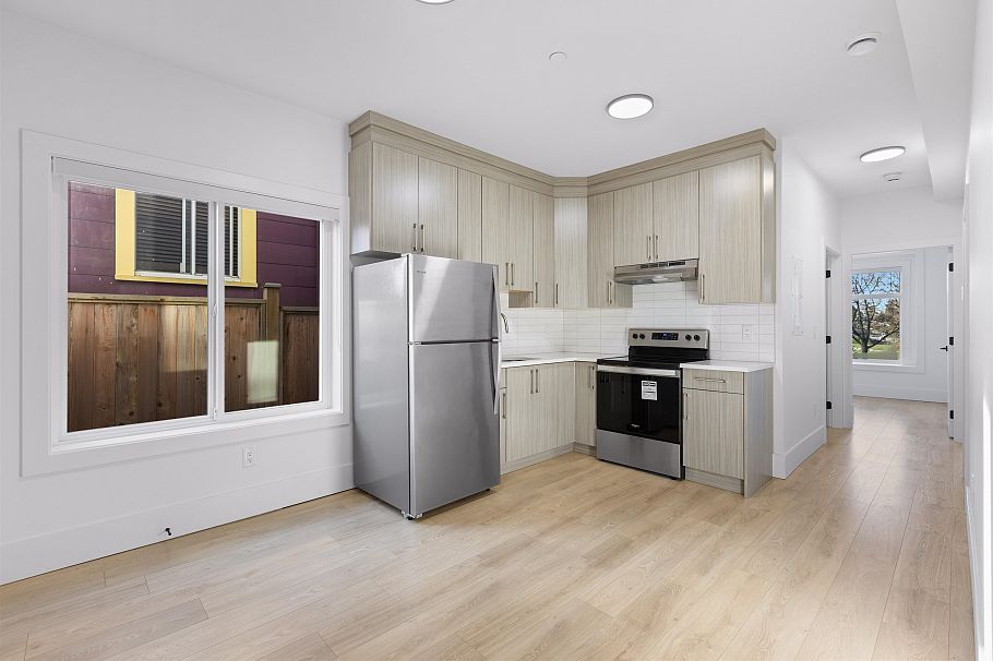 5304 Fraser Street Vancouver, BC - 31