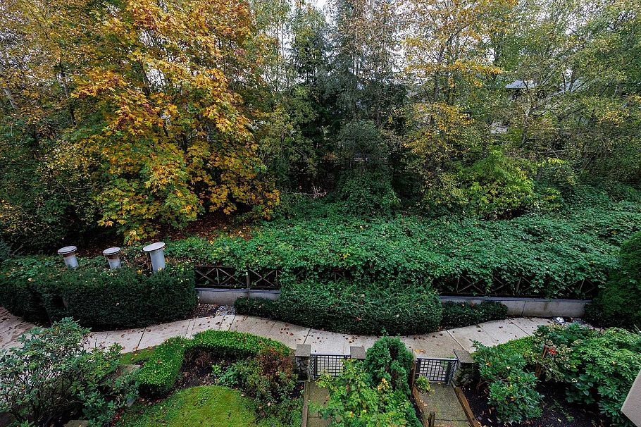 420 3600 WINDCREST DRIVE, North Vancouver BC V7G 2S5 North Vancouver, BC - 2