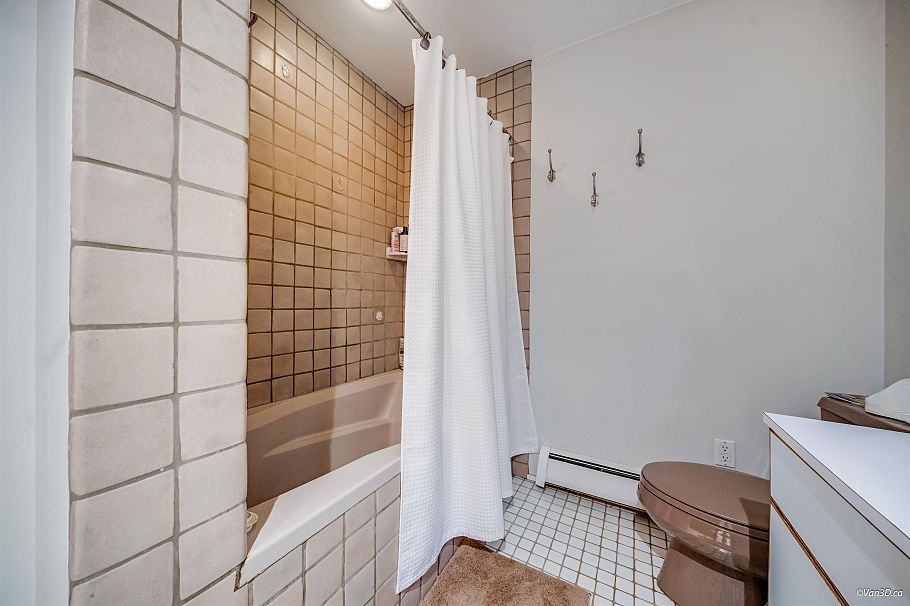 3758 W 35th Avenue Vancouver, BC - 26