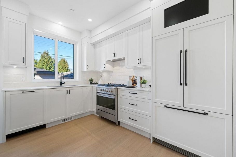 2 2447 E 41st Avenue Vancouver, BC - 13