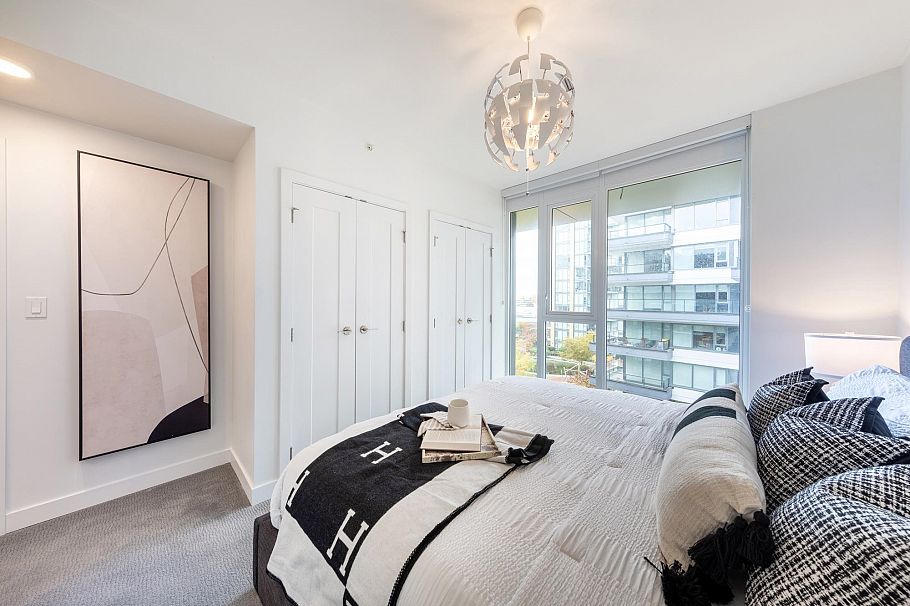 902 3331 No. 3 Road Richmond, BC - 16