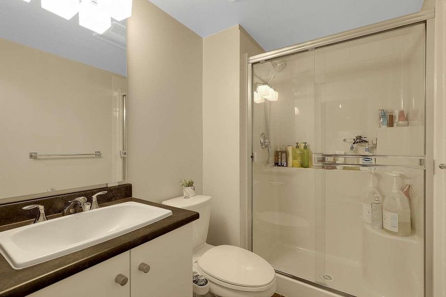 320 4550 Fraser Street Vancouver, BC - 16