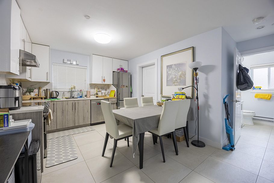 4203 W 14th Avenue Vancouver, BC - 33