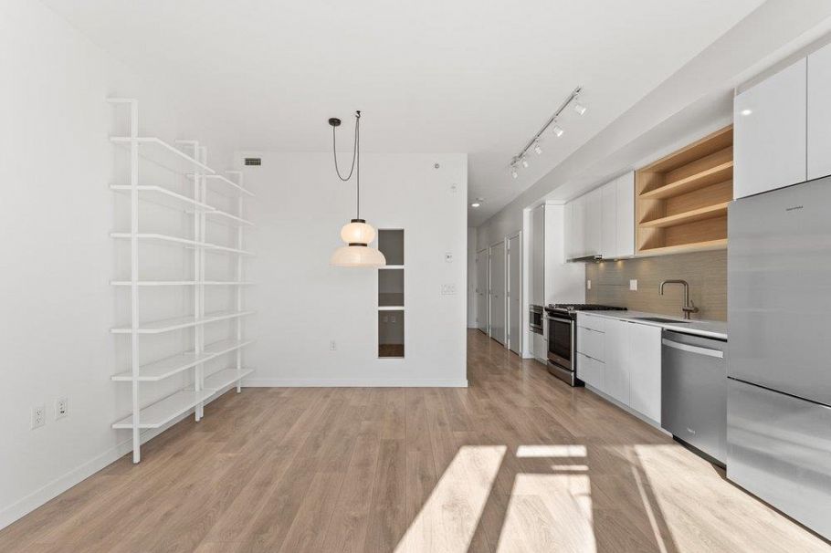 509 725 Marine Drive North Vancouver, BC - 7