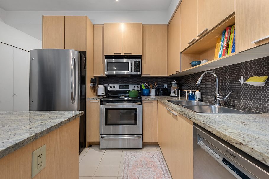 315 707 E 20th Avenue Vancouver, BC - 3